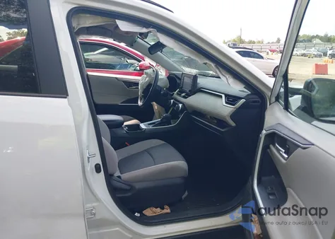2021 Toyota Rav4 Xle z USA, uszkodzony, nr VIN 2T3W1RFV3MC117489